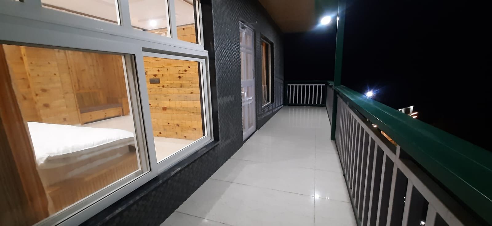Family Suite - Main View